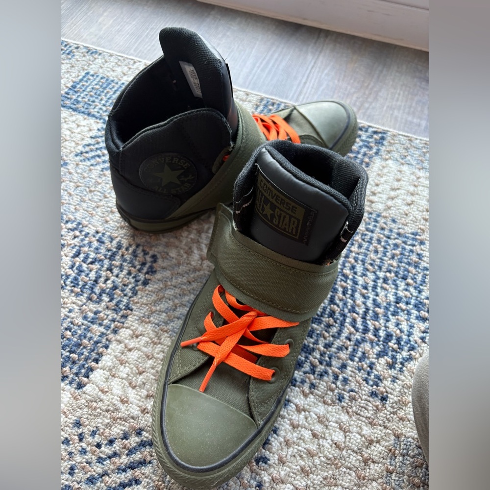 Converse Olive High-Tops All Stars
